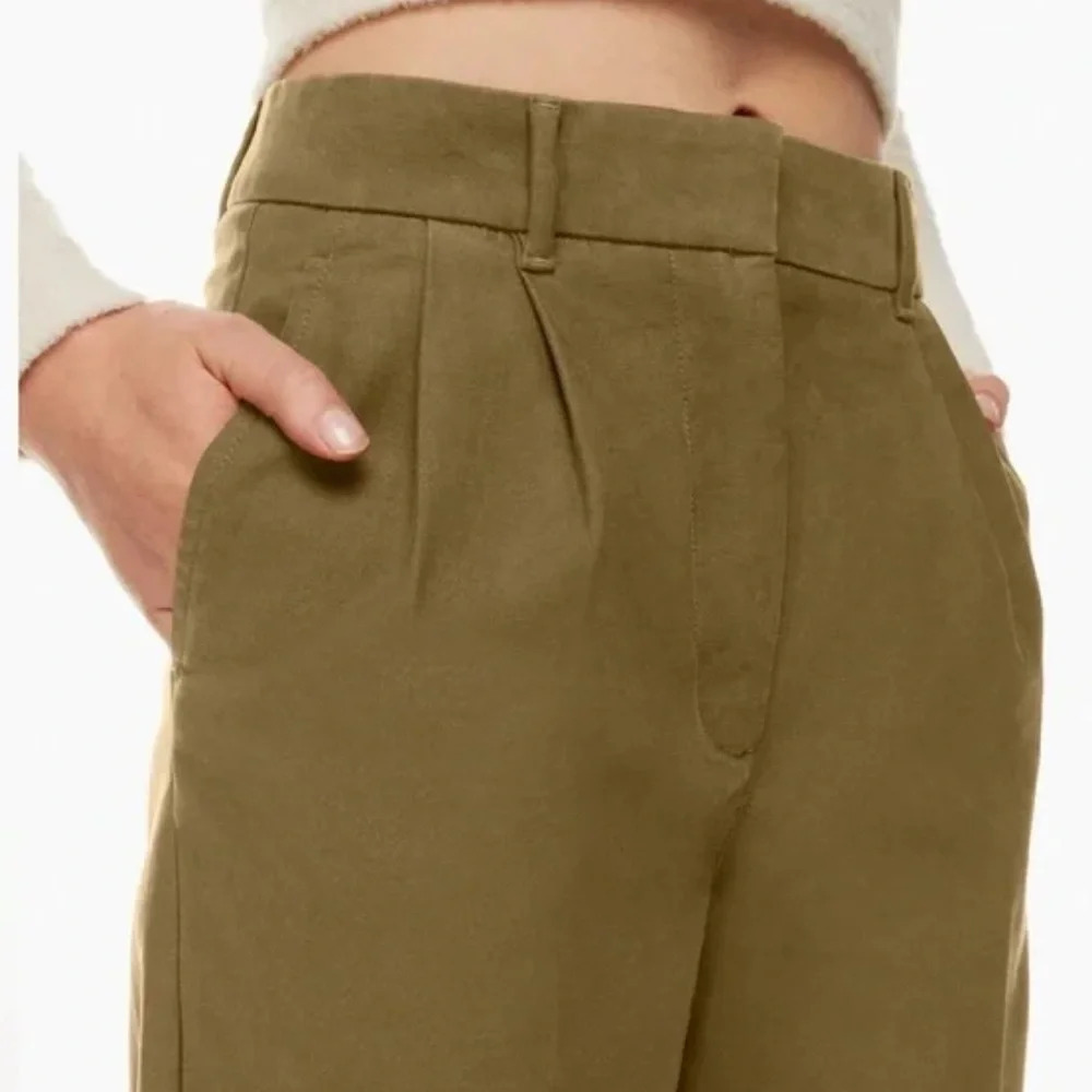 Wilfred Free Aritzia Dion Pant size 4 brown women’s pleated wide leg pants - Picture 2 of 12